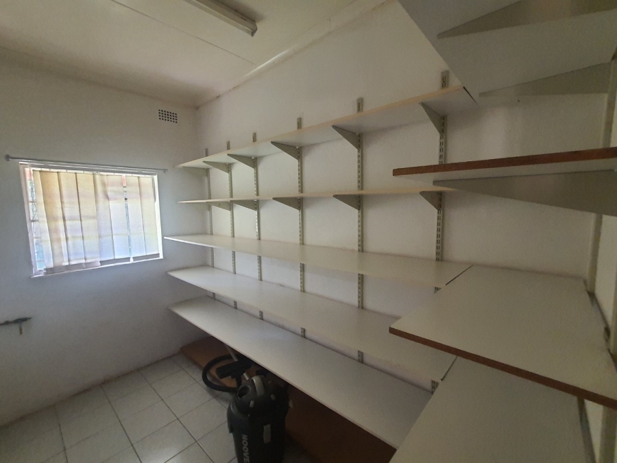 To Let 5 Bedroom Property for Rent in Hartbeespoort Rural North West